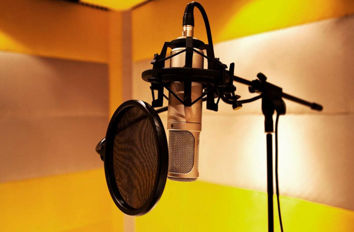 可以自己配音的软件