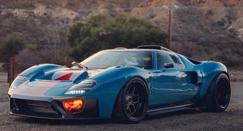 经典赛车飙车游戏