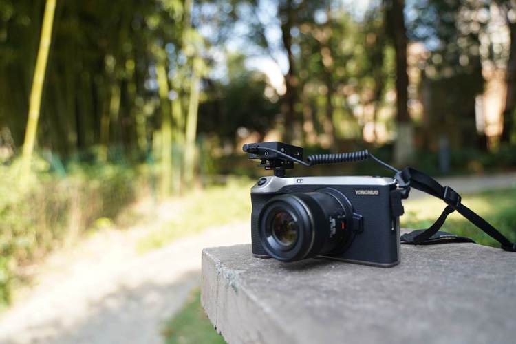 拍照自然的相机‌